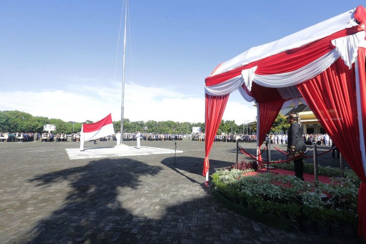 Upacara HUT Ke-22 Provinsi Banten, Pj Gubernur Al Muktabar : Membangun Banten Adalah Membangun Indonesia