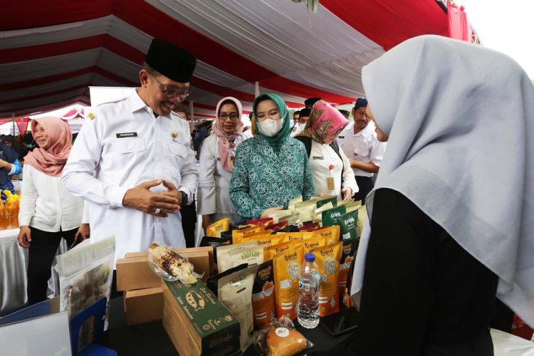Bazar dan Pasar Murah HUT ke-22 Provinsi Banten, dimanfaatkan Masyarakat.