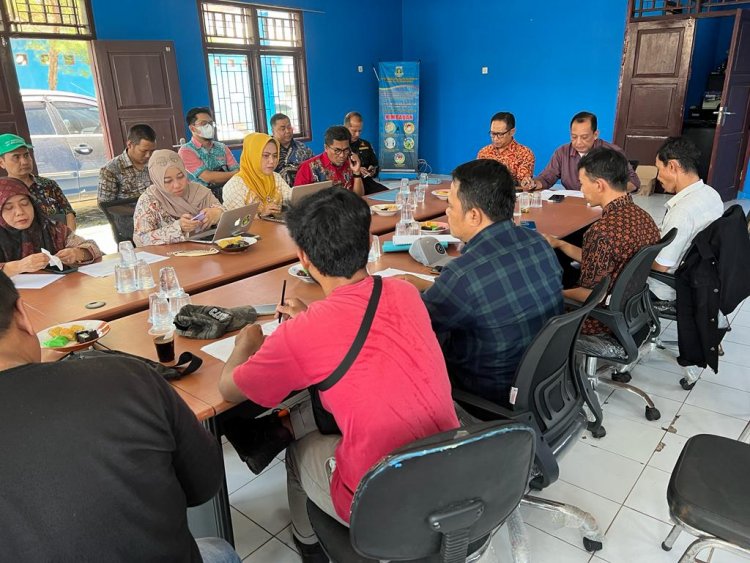 Monitoring dan evaluasi terhadap Progress Pembangunan / Revitalisasi Pekerjaan Fisik Lanjutan Sarana dan Prasarana Pelabuhan Perikanan BInuangeun dan Cikeusik