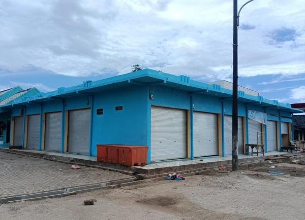 Optimalkan Pemasaran Ikan Hasil Tangkap Nelayan Binuangeun melalui Pembangunan Kios di Pelabuhan Perikanan