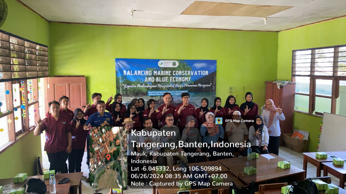 Penanaman Vegetasi Pantai dan Mangrove di WIilayah Utara Banten