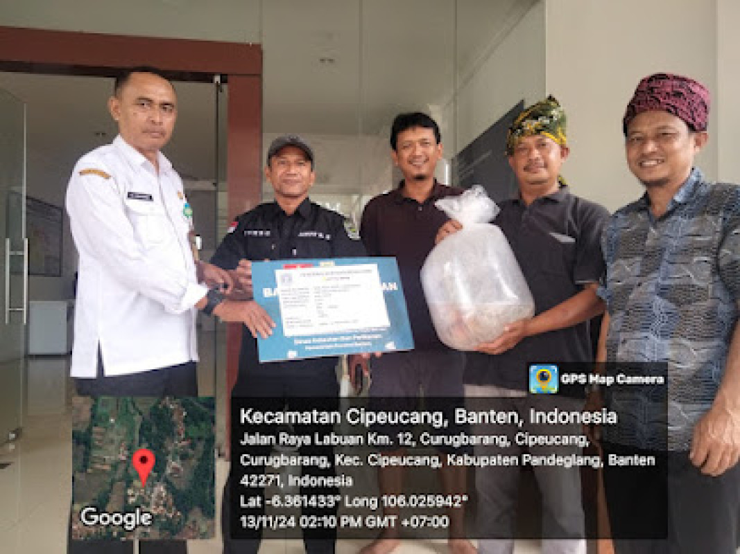DKP Provinsi Banten kolaborasi dengan Komunitas Motor PSHBC Banten penyerahan ribuan bibit Ikan
