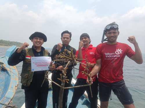Forum Pelestari Terumbu Karang (F-PTK) Banten Tanam 7.700 Fragmen Karang di Liwungan Panimbang